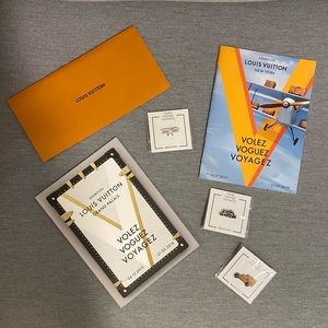 ⚡RARE⚡ LOUIS VUITTON x VVV Exhibit & Louis Vuitton Pins *3 PINS* NEW